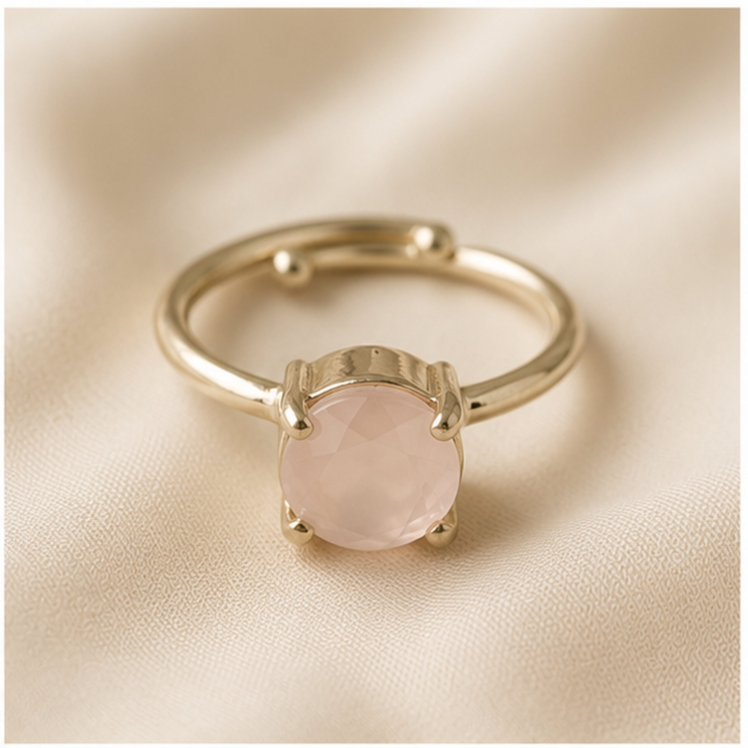 Rose quartz rings (white metal)